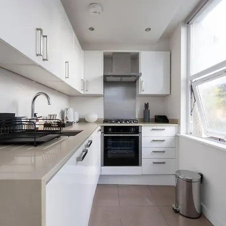 Elevated Elegance: 1Br 1Ba Flat In Wellmeadow Rd Apartamento Londres Exterior foto